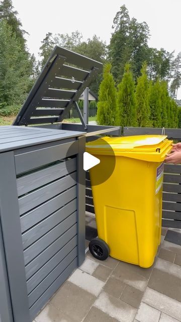 Garbage Can Shed, Trash Enclosure, Building Fence, Vet Hospital, Trash Containers, Port Macquarie, Home Outside, Coastal House, Garbage Bin