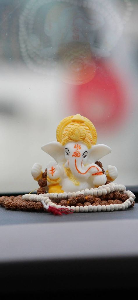 #vinayagar #v3point #god photos #couple photo #photography #painting photo God Ganesha Images, Deadpool Hd Wallpaper, Ganesha Images, Pc Background, Happy Wedding Anniversary Wishes, Ganpati Bappa Photo, Black Hd Wallpaper, Ganesh Lord