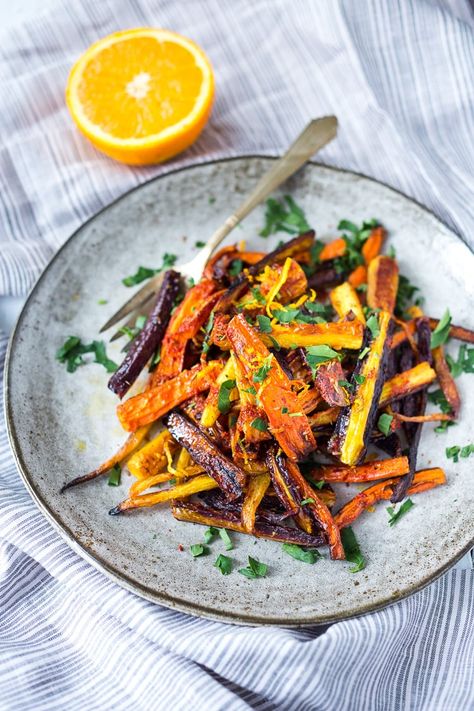 Moroccan Carrots, Farmers Market Recipes, Vegetarian Sides, Vegetarian Side Dishes, Vegan Side Dishes, Vegan Sides, Vegetarian Meal, Tasty Vegetarian Recipes, Tasty Recipe