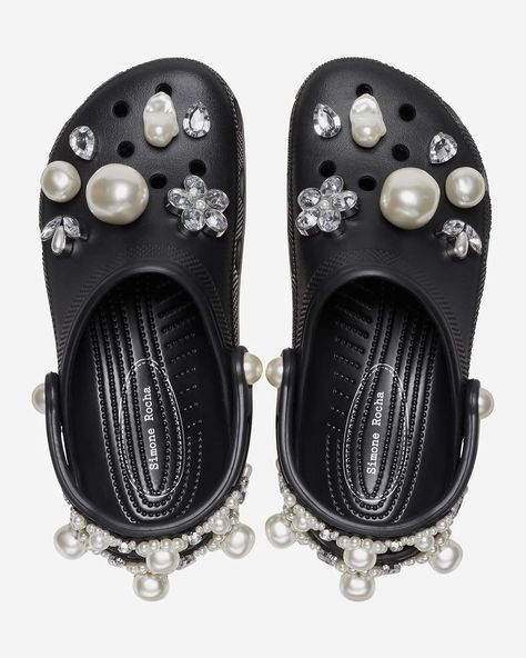 Simone Rocha X Crocs Limited Edition Global Launch 10th April 2024 Available in store at Simone Rocha London, New York, Taiwan and online… | Instagram Shoes Crocs, Crocs Jibbitz, Crocs Classic Clogs, Pearl Bag, Slides Sandals, Shoe Boot Sandals, Casual Style Outfits, Strap Heels, Accessories Shop