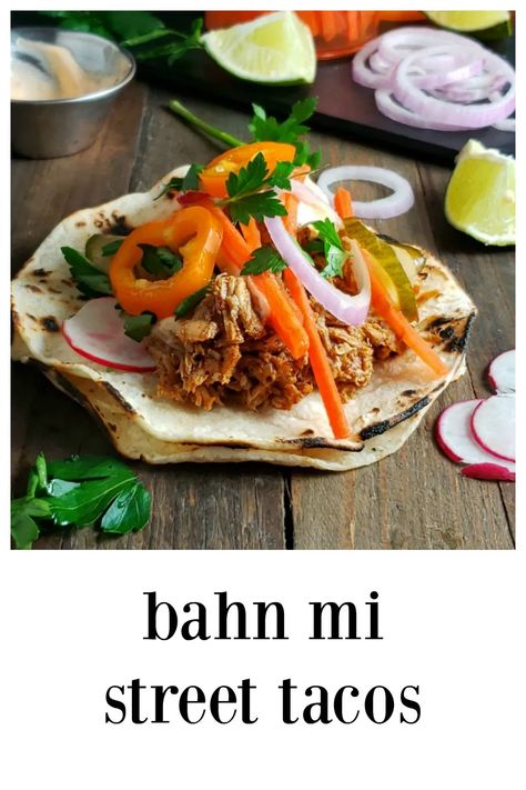 Chili Pepper Recipes, Bahn Mi, Pork Adobo, Pulled Pork Leftovers, Pulled Pork Tacos, Smoked Pulled Pork, Slow Cooker Pulled Pork, Ethnic Food, Shredded Pork