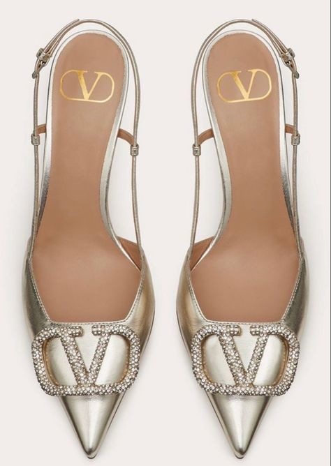 Valentino Vlogo Heels, Valentino Slingback Heels, Wishlist Shoes, Valentino Shoes Heels, Heels Valentino, Valentino Heels, Fancy Heels, Fly Shoes, Sporty Shoes