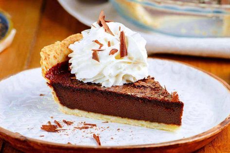 Golden Corral Chocolate Chess Pie Recipe, Frozen Chocolate Pie, Chess Pie Recipe, Chocolate Silk Pie, Chocolate Chess Pie, Golden Corral, French Silk Pie, Texas Kitchen, Silk Pie