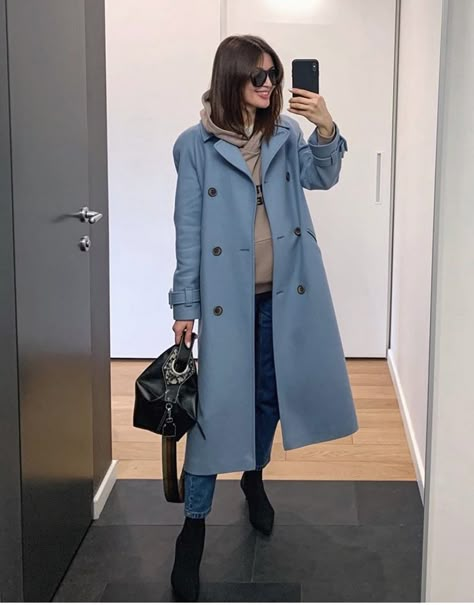 Light Blue Long Coat Outfit, Autumn Blue Outfit, Light Blue Coat Outfit Winter, Light Blue Trench Coat Outfit, Blue Coats For Women, Baby Blue Coat Outfit, Blue Peacoat Outfit, Blue Coat Outfit Winter, Blue Outfit Dress