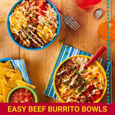 Taco Night Made Easy withOld El Paso Spicy Queso Blanco Squeeze Sauce. CUSTOMIZE: Add great flavor and make your Mexican dish the way you want it with this crave worthy flavor GREAT TASTE: Queso Blanco Sauce flavor is medium heat CONVENIENT: Our convenient squeeze bottle brings you great flavor for the entire family EASY: Our squeeze bottle cap helps prevent drips and spills CONTAINS: Nine oz Blanco Sauce, Taco Spices, Spicy Taco Seasoning, Spicy Queso, Taco Spice, Spicy Tacos, Taco Seasoning Packet, Spicy Seasoning, Taco Night