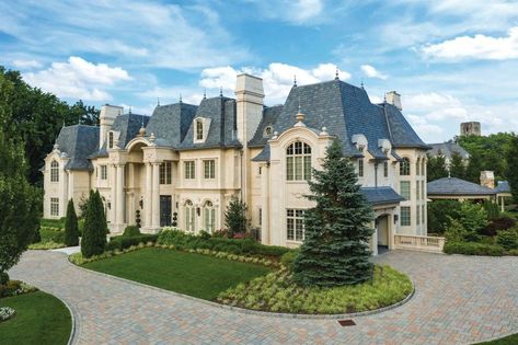 Modern Chateau, Chateau House, French Chateau Style, Luxurious Homes, Chateau Style, Mansions Luxury, French Chateau, Luxury Homes Dream Houses, Dream House Exterior