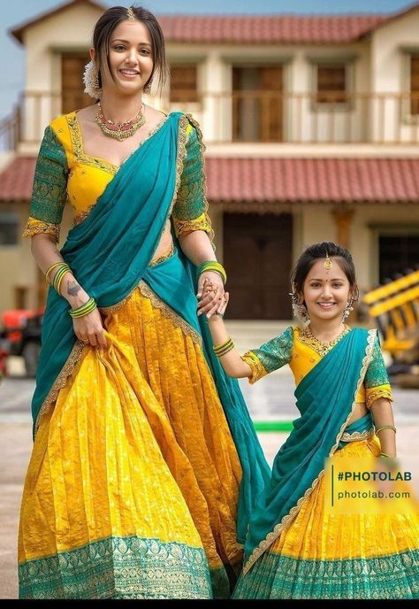 Half Saree For Kids Girl, Haldi Outfits For Women, Mom And Daughter Dresses Indian Birthday, Haldi Dress For Kids, Family Twinning Outfits Indian, Kids Half Saree Designs, Family Combo Dress Indian, Half Saree For Kids, Pattu Pavadai Designs Women