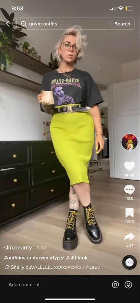 Alternative Easter Outfit, Edgy Outfits With Color, Bright Edgy Outfits, Edgy Colorful Outfits, Edgy Spring Fashion, Colorful Edgy Outfits, Alt Work Outfits, Colorful Alternative Fashion, Grunge Office