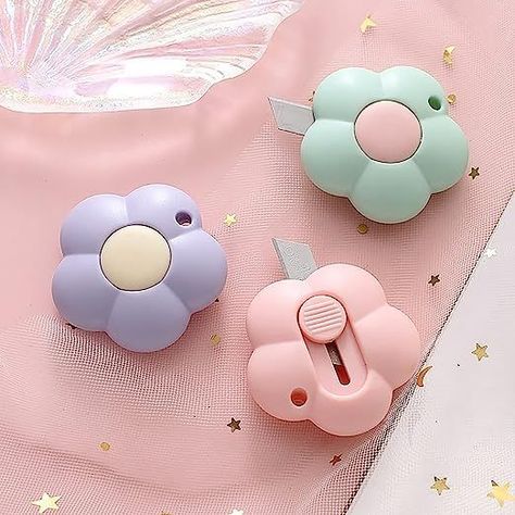 Cute Stationary School Supplies, Cute School Stationary, Kawaii School Supplies, Stationary School, Cute Stationary, Cute School Supplies, Stationery Accessories, Kawaii Stationery, Floral Letters