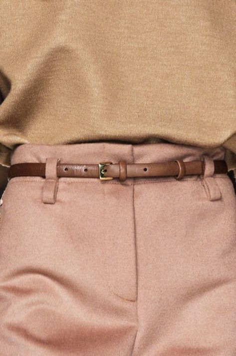 Beige Outfit, Beige Pants, Winter Mode, Pink Pants, Pink Beige, Looks Style, Fashion Details, Paris Fashion, Paris Fashion Week