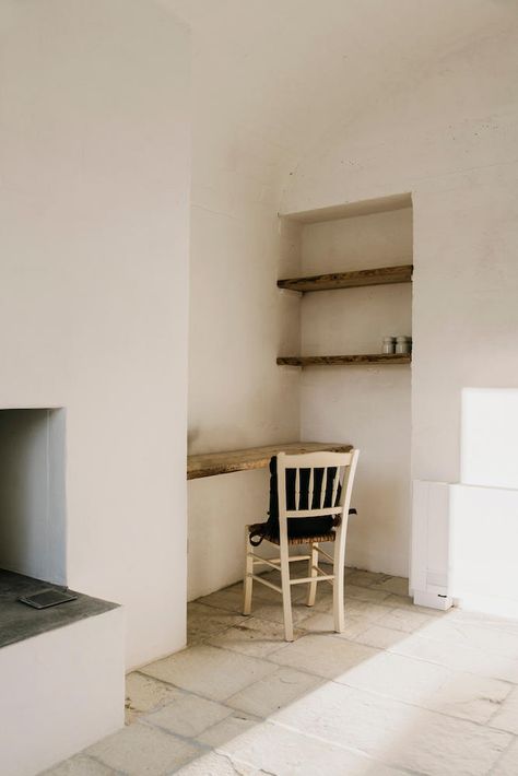 Masseria Moroseta, Ostuni, Italy | SUITCASE Magazine Andrew Trotter, Masseria Moroseta, Farmhouse Stand, Country Modern Home, Casual Dining Rooms, Rustic Italian, Italian Countryside, Italian Home, New Beds