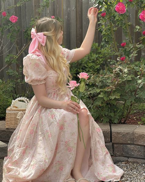 They called her Aurora 💗💐🧺🏰 wearing @maisonamory Madeline Dress use COTTONDOLLY to save$$ 🎀 Madeline Core Aesthetic, Madeline + Core + Aesthetic, Birthday Dress Aesthetic, Birthday Pink Dress, Bridgerton Photoshoot, Princess Core Aesthetic, Princess Kenny, Pink Summer Outfits, Pink Princess Aesthetic