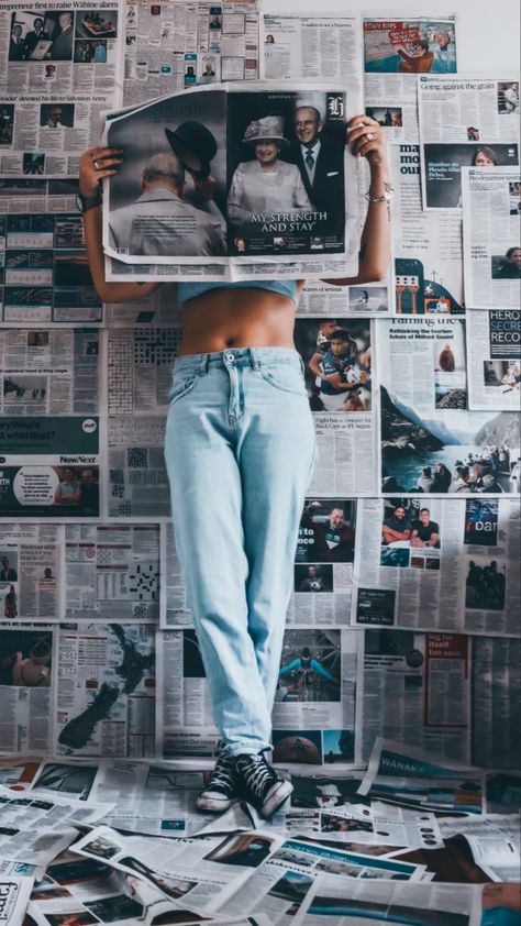 Newspaper Background Photoshoot Ideas, Newspaper Wall Photoshoot, Selftimer Photography, Cloth Photography Ideas, Newspaper Photoshoot Ideas, News Paper Photoshoot, Newspaper Background Photoshoot, Photoshoot Newspaper, Photography Newspaper