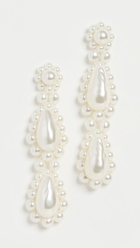 Simone Rocha Imitation Pearl Drop Earrings Diy Earrings Pearl, Lucite Jewelry, Pearls Diy, Simple Stud Earrings, Ring Trends, Earrings Inspiration, Earrings Pearl, Beaded Accessories, Beaded Jewelry Diy