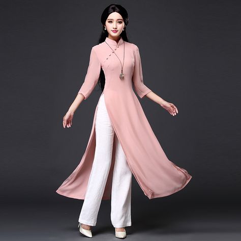 ao dai - traditional vietnamese dress Design Kurta, Stile Hijab, Linen Robe, Dresses Cotton, Chinese Style Dress, Qipao Cheongsam, Vietnamese Dress, Traditional Chinese Dress, Salwar Kamiz