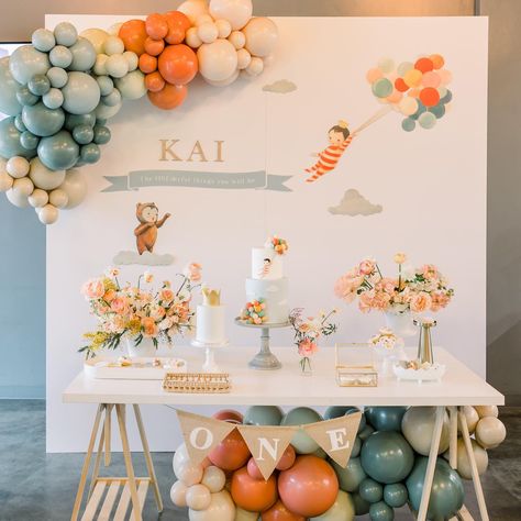 First Birthday Themes 2023, Korean First Birthday Doljabi, Korean Themed Birthday Party, Diy First Birthday Party, Simple Baby Birthday, Book Themed Birthday Party, Korean 1st Birthday, Mr Onederful Birthday, Birthday Decorations At Home