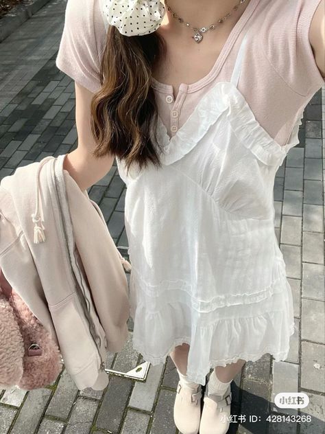 Sawako Fashion, Shoujo Fashion, Shoujo Girl, Girls Spring Outfits, Collage Outfits, Korean Outfits, Modest Outfits, How To Look Pretty, Spring Summer Fashion