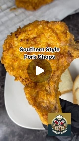 Southern Pork Chop Recipes, Pork Chop Dinner Ideas Sides, Pork Chop Meals, Pork Chop Dinner Ideas, Dinner Ideas Sides, Pork Chop Dinner, Pork Chop Recipes Baked, Atlanta Restaurants, Fried Pork