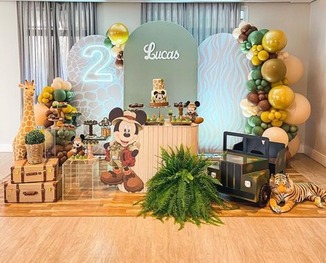 Mickey Mouse Birthday Theme, Safari Birthday Party Decorations, Safari Party Decorations, Safari Invitations, 2nd Birthday Party For Boys, Minnie Mouse Invitations, Mickey Birthday Party, Mickey Safari, Safari Theme Birthday