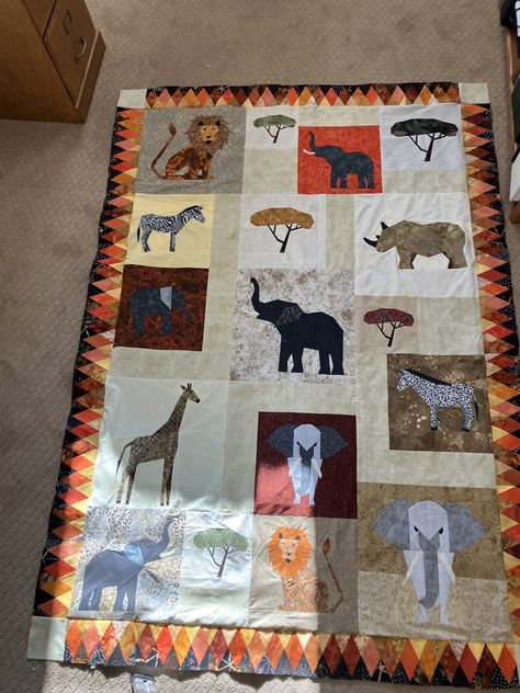 Final Safari !!!!! - WeAllSew Jungle Quilt, Note Pad Covers, African Safari, Birthday Cupcakes, Free Pattern, Quilting, Blog Posts, Pattern, Patchwork