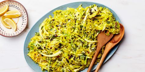 Cabbage Stir Fry, Shredded Brussel Sprouts, Tofu Stir Fry, Fried Cabbage, Coconut Curry Chicken, Napa Cabbage, Veggie Side Dishes, Cabbage Recipes, Vegetable Sides