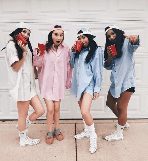 79 Award-Winning Group Halloween Costumes for girls 2020 Halloween Costume Teenage Girl, Funny Group Halloween Costumes, Group Halloween Costume Ideas, Halloween Costume Couple, Girl Group Halloween Costumes, Halloween Costume Spooky, Teenage Halloween Costumes, Best Group Halloween Costumes