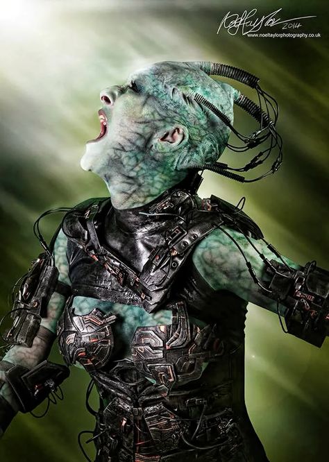 5 Snaps Of Complex Borg Queen Cosplay Will Send Chills Down Your Spine! | Comic Books Borg Queen, The Borg, Queen Cosplay, Star Fleet, Perfect World, The Next Generation, Next Generation, Star Trek, Fantasy Art