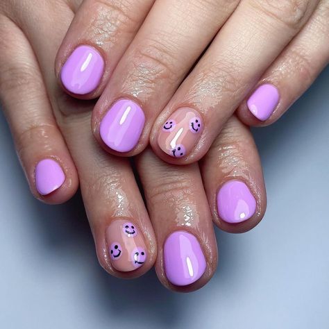 Purple Pedicure Designs, Short Purple Nails, Spring Gel Nails Ideas, Purple Pedicure, Purple Nail Design, Nail Art For Girls, Light Purple Nails, Kids Nail Designs, Nail Art For Kids