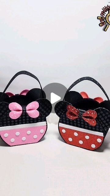 Craft Diy Ideas, Minnie Mouse Bag, Mickey Y Minnie, Adult Crafts, Craft Diy, Diy Ideas, Minnie Mouse, Cd, Baby Shower