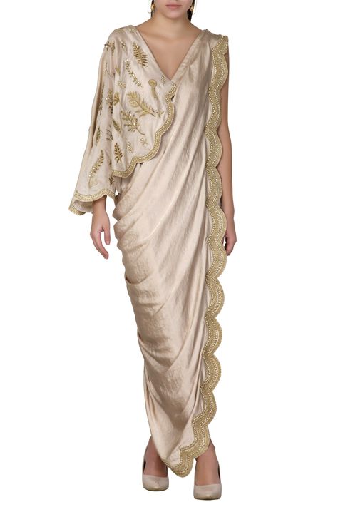 Gowns Gold, Panelled Dress, Saree Gowns, Drape Sarees, Draping Fashion, Gown For Women, Saree Gown, Drape Saree, Stylish Dress Book