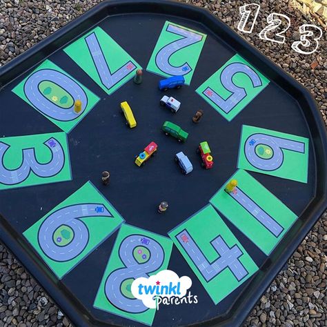 For kids who love cars, this tuff tray activity is a super way to help them understand how different numbers are formed. Can they drive a car around each road whilst making the shape of the number?  Thank you @_diaryofplay (on instagram) for sharing this fun way of learning maths! Download our road themed number formation activities to try this at home. Numbers Tuff Tray Ideas, Infant Number Activities, Number Formation Eyfs, Number Recognition Tuff Tray, Tuff Tray Number Activities, Number Tuff Tray Eyfs, Number Recognition Activities Eyfs, Car Tuff Tray Ideas, Shapes Tuff Tray