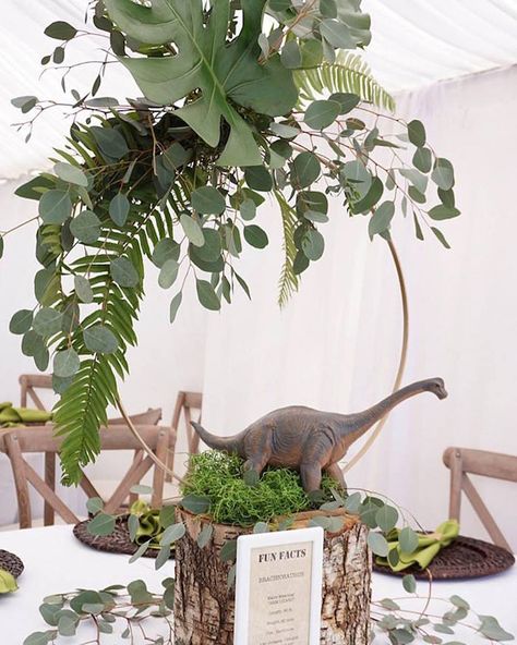 Dinosaur Themed Table Centerpiece from a Jurassic Park Dinosaur Birthday Party on Kara's Party Ideas | KarasPartyIdeas.com (19) Fête Jurassic Park, Dinosaur Wedding, Jurassic Park Birthday Party, 4de Verjaardag, Prehistoric Party, Jurassic Park Party, Birthday Party At Park, Jurassic Park Birthday, Jungle Thema