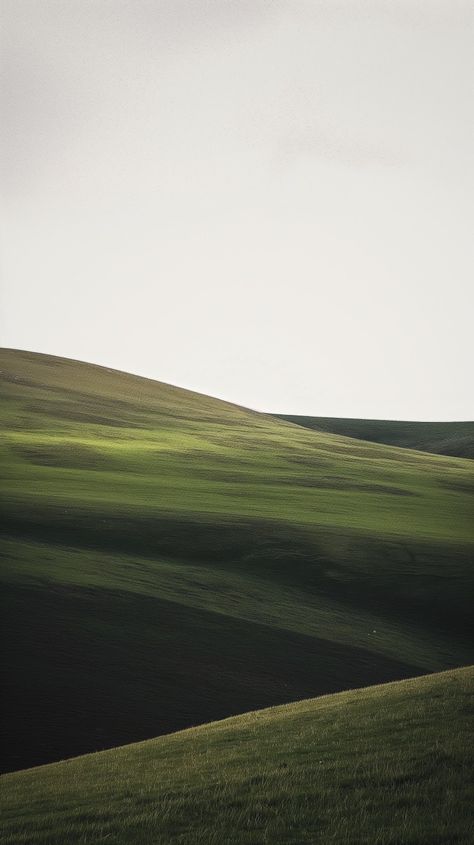 Plains Landscape, Nature Film, Iphone Wallpaper Stills, Iphone Wallpaper Photos, 4k Wallpaper, Apple Wallpaper, Green Wallpaper, Sky Aesthetic, Green Aesthetic