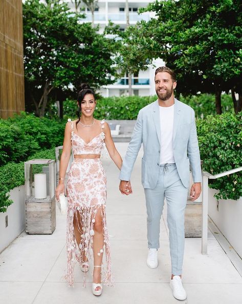 Niki Marie Photography on Instagram: “D&A walking over to their South Beach welcome party 🤍 Their multi-day wedding weekend started off with an intimate rehearsal dinner with…” Welcome Party Outfit, Beach Welcome Party, Beach Wedding Rehearsal Dinner, Groomsmen Attire Beach Wedding, Rehearsal Dinner Outfits, Welcome Party, Guest Attire, Wedding Attire Guest, Wedding Rehearsal Dinner