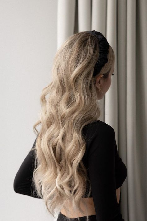 NEW YEARS EVE HAIRSTYLES 2021 - Alex Gaboury Thick Headband Hairstyles For Long Hair, Long Hair With Headband, Long Hair Party Hairstyles, New Years Eve Hairstyles, Hairstyle With Headband, Headband Long Hair, Hairstyles With Headbands, Hair With Headband, Holiday Party Hairstyles