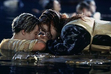 Kate Winslet finally confirms what we’ve always known about Titanic: Rose let Jack die Jack Rose, Leonardo Dicaprio 90s, Jack Dawson, Young Leonardo Dicaprio, Titanic Movie, Leo Dicaprio, Rms Titanic, James Cameron, Discovery Channel