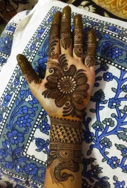 Mehandi Designs For Karwachauth, Mehndi Designs For Karwachauth, Mahandi Disine, Beautiful Mehndi Designs, Latest Arabic Mehndi Designs, Mehndi Designs For Kids, Very Simple Mehndi Designs, Engagement Mehndi Designs, Full Mehndi Designs