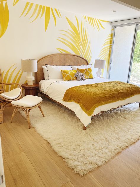 Pop Of Yellow Bedroom, Yellow Beach Themed Bedroom, Green And Yellow Boho Bedroom, Yellow Theme Bedroom Ideas, Yellow Accents Bedroom, Yellow Coastal Bedroom, Tropical Guest Room, Yellow Accent Bedroom, Yellow Room Ideas Bedrooms