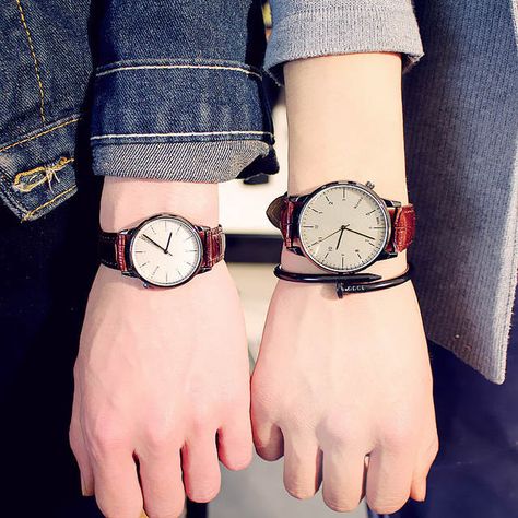 Ship Black And White, Couple Watches Set, Casual Watches Women, Matching Watches, Mens Casual Watches, Black And White Couples, Trendy Watches, Mesh Fashion, Watch Set