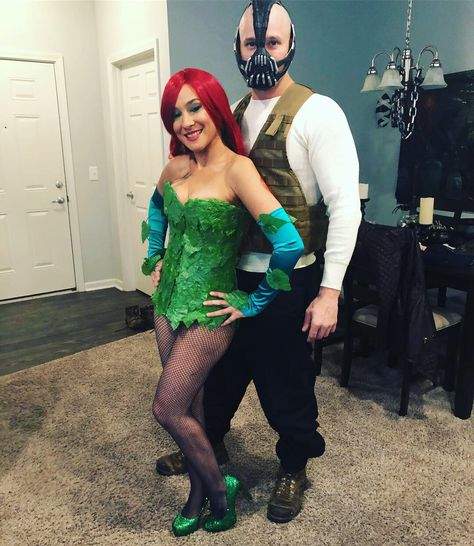 Halloween couples costumes Poison Ivy And Bane Costume, Poison Ivy And Bane, Batman And Poison Ivy, Bane Costume, Batman Costume Diy, Halloween Couples Costumes, Poison Ivy Costume, Ivy Costume, Poison Ivy Costumes