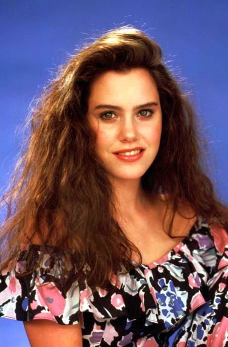 Ione Skye, 1989  uploaded by http://girlsofthe80s.tumblr.com Ione Skye, Places In Japan, Beautiful Places In Japan, Japan Bucket List, Huge Hair, 80s Girl, Saved By The Bell, 90s Hairstyles, Instagram Highlights