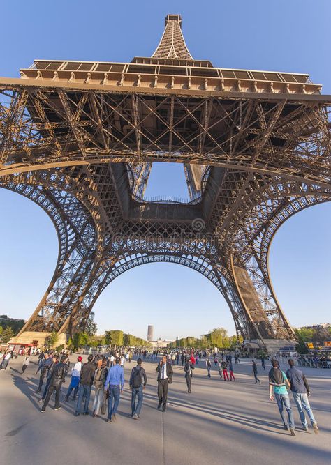 Eiffel Tower History, Architecture Famous, Paris 1900, France Eiffel Tower, Paris Tour Eiffel, World Icon, European Cities, Paris Images, Paris Eiffel Tower