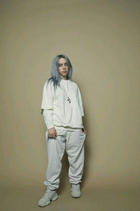 Billie Eilish Body Pic, Billie Eilish Full Body Pics, Full Body Pics, Body Pics, Western Aesthetic, Celebrity Wallpapers, Alex Turner, Queen B, Save Her