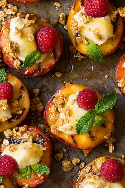 Baked Desserts, Pinterest Food, Honey Granola, Grilled Fruit, Baked Fruit, Gourmet Desserts, Grilled Peaches, Delish Recipes, Cooking Classy