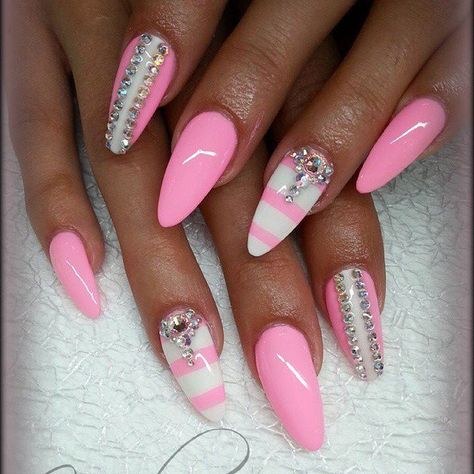 20 Creative Manicure Ideas Pink And White Nails, Glamour Nails, Grunge Nails, Pink Nail Art, White Nail Designs, White Nail, Hot Nails, Fabulous Nails, Bling Nails