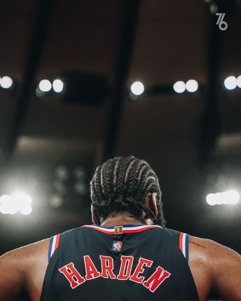 James Harden Aesthetic, Nba Edits, Nba Court, Nba Pics, Nba Wallpaper, 90s Rappers, Mode Swag, Nba Art, Empire State Of Mind