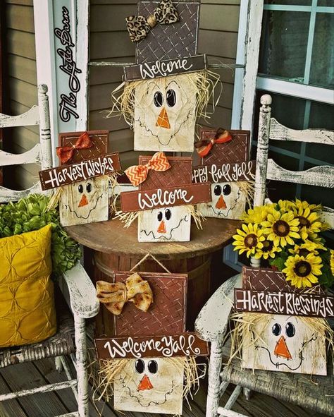 FANTASTIC FALL CRAFT IDEAS Wooden Scarecrow, Scarecrow Ideas, Fall Pallets, Fall Paintings, Scarecrow Crafts, Fall Wood Crafts, Fall Stuff, Adornos Halloween, Halloween 2013