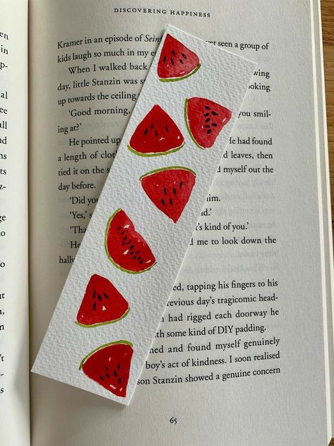 Painting On Canvas For Beginners, Bookmark Crochet, Handmade Bookmarks Diy, Canvas For Beginners, Creative Bookmarks, Bookmark Craft, Watercolor Bookmarks, Cute Bookmarks, Watercolor Paintings Easy