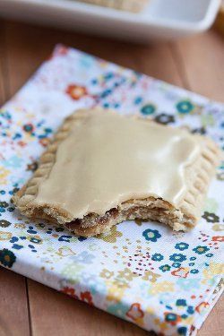 Oat Flour Pop Tarts, Homemade Poptarts, Pop Tarts Recipe, Brown Sugar Pop Tarts, Poptart Recipe, Tarts Recipe, Pie Pops, Pop Tart, Maple Sugar