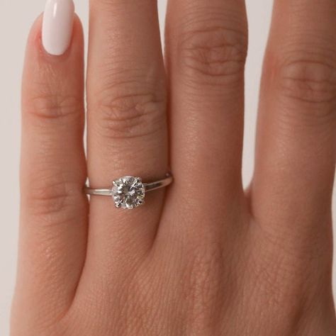 Solitaire Engagement Ring Silver, Round White Gold Engagement Rings, Gold Engagement Ring Round, Moissanite Engagement Ring Round, Engagement Ring Round Cut, Moissanite Engagement Ring White Gold, Engagement Ring Round, Round Solitaire, White Gold Engagement Ring